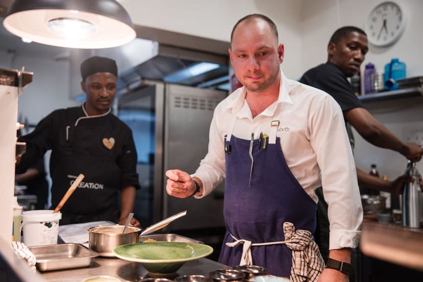 Service at Creation Wines, Photo: Karen Winter Photography · JPEG · 1600 × 2400